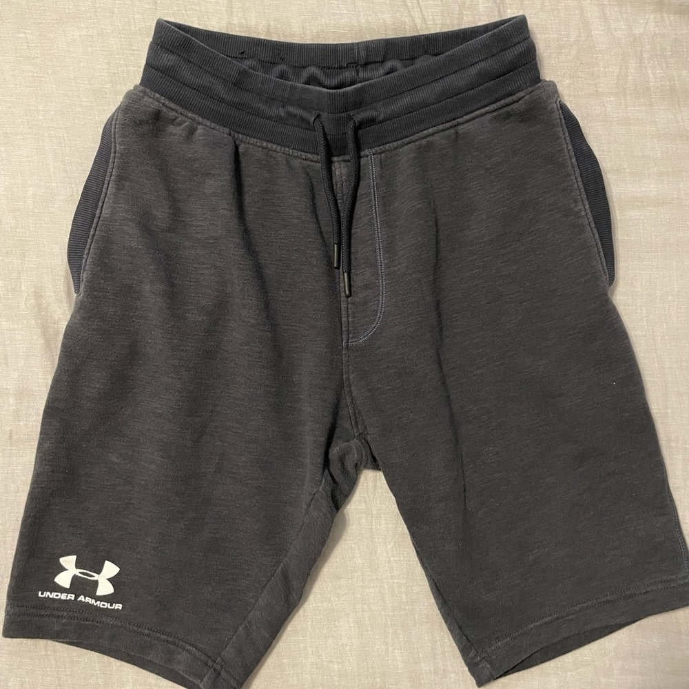 Men’s Under Armour Terry Cloth Shorts - Medium